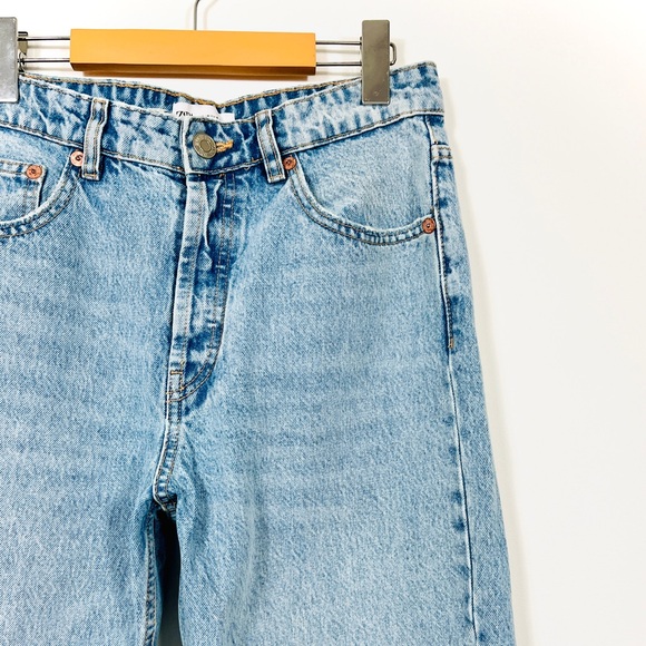 Zara Light Blue Denim Raw Hem Slim Straight Leg Jeans - Picture 3 of 4
